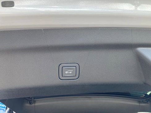 New 2026 Chevrolet Tahoe Premier w/ Sun And Tow Package AWD/4WD image 23