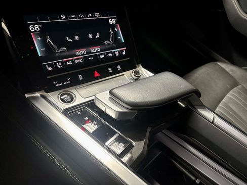 Used 2024 Audi Q8 e-tron Premium Plus w/ Premium Plus Package AWD/4WD image 32
