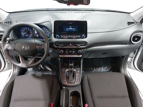 Certified 2023 Hyundai Kona SEL w/ Convenience Package image 9