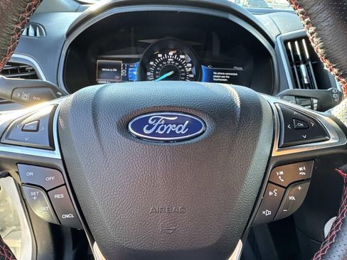 Used 2023 Ford Edge ST-Line image 18