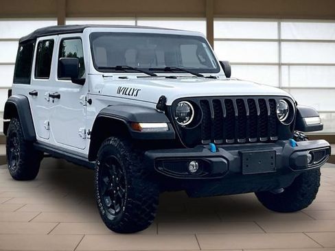 Used 2023 Jeep Wrangler Unlimited w/ 8.4" Radio Group AWD/4WD image 12