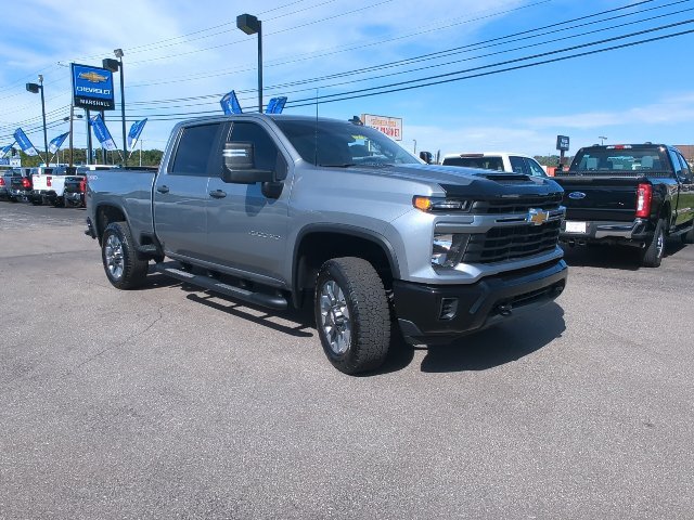 Used 2025 Chevrolet Silverado 2500 Custom w/ Custom Convenience Package AWD/4WD image 5