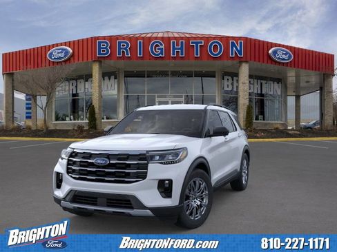 Used 2026 Ford Explorer Active w/ Active Comfort Package image 4