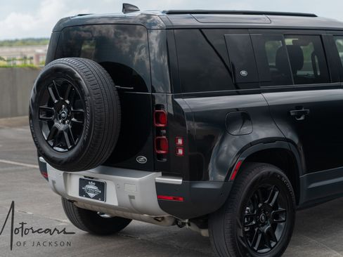 Used 2023 Land Rover Defender 110 S image 30