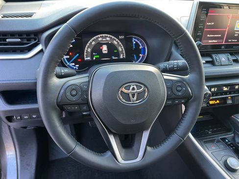 Used 2021 Toyota RAV4 XSE image 15