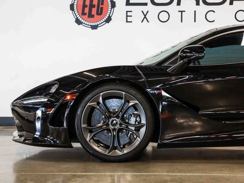 Used 2019 McLaren 720S RWD image 20