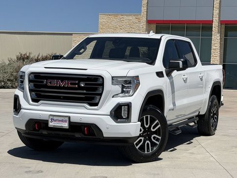 Used 2021 GMC Sierra 1500 AT4 w/ AT4 Value Package AWD/4WD image 2