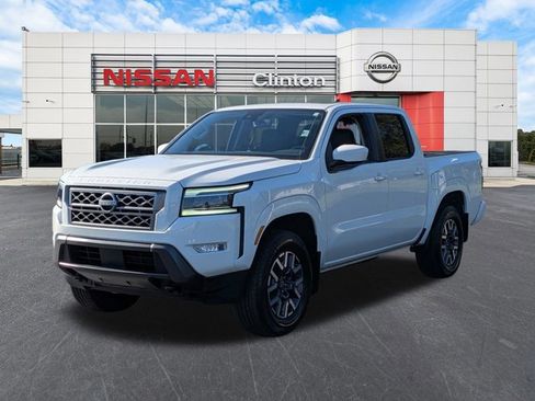 Certified 2024 Nissan Frontier SL w/ Technology Package image 7