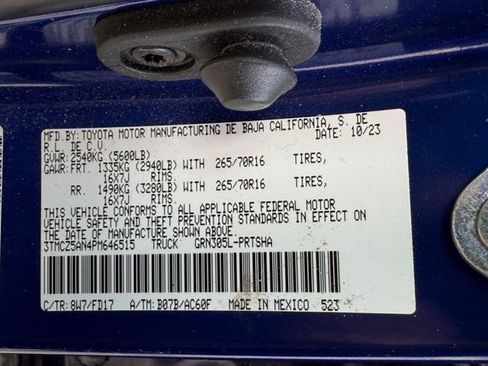 Used 2023 Toyota Tacoma TRD Off-Road image 35