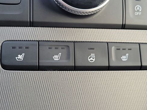 Used 2021 Hyundai Palisade Calligraphy image 28