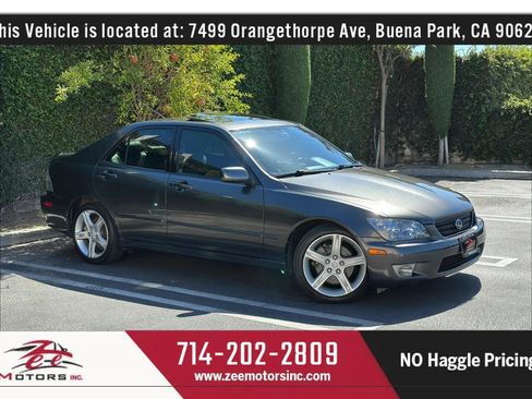Used 2005 Lexus IS 300 RWD image 1