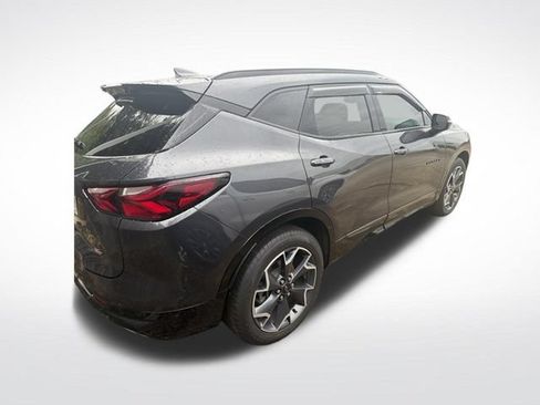Used 2021 Chevrolet Blazer RS w/ Enhanced Convenience Package FWD image 4