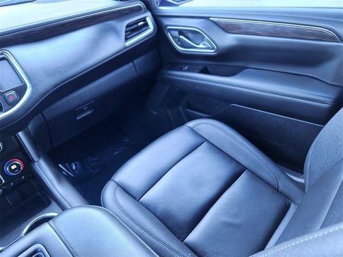 Used 2023 Chevrolet Tahoe Z71 w/ Luxury Package image 13