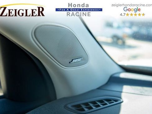 Used 2025 Honda Pilot Touring image 17