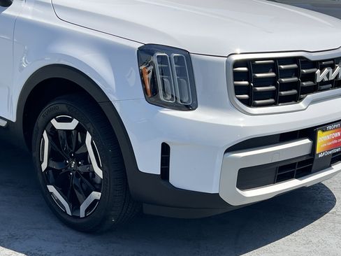 Used 2025 Kia Telluride S FWD image 14