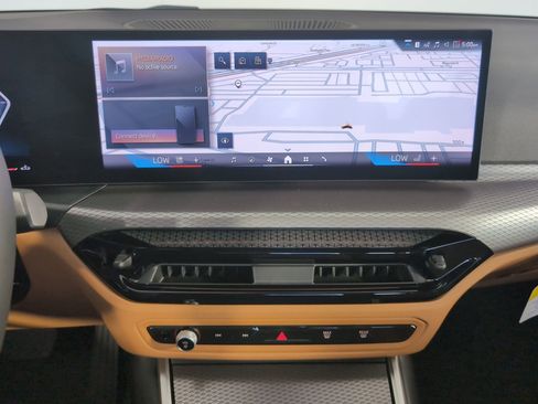 Used 2025 BMW 330i Sedan w/ Convenience Package image 22