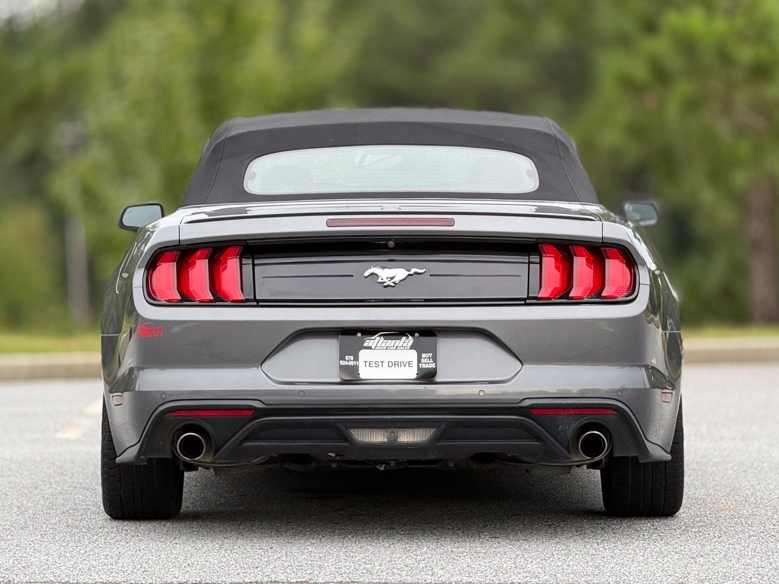 Used 2021 Ford Mustang Premium RWD image 6