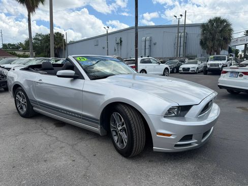 Used 2014 Ford Mustang Premium w/ Equipment Group 201A image 5