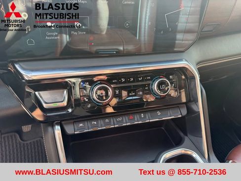 Used 2025 GMC Sierra 1500 Denali Ultimate AWD/4WD image 28