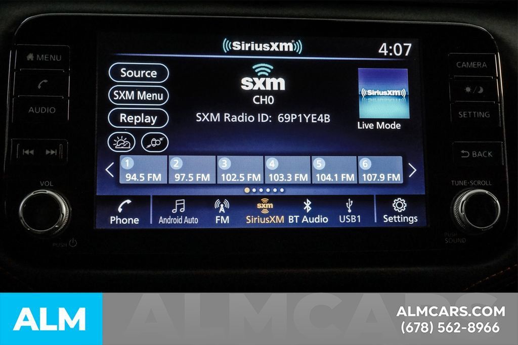 Used 2024 Nissan Versa SR FWD image 33