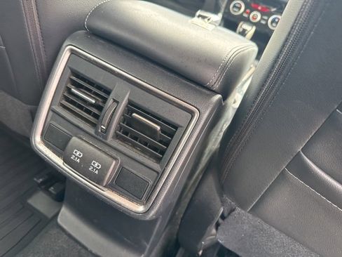 Used 2019 Subaru Forester Limited w/ Popular Package #3 image 18