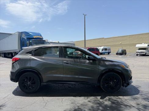 Used 2022 Honda HR-V Sport image 9