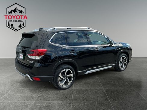 Used 2023 Subaru Forester Touring AWD/4WD image 5