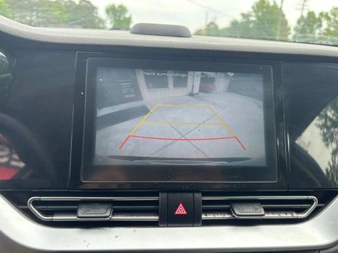 Used 2020 Kia Niro LX FWD image 16