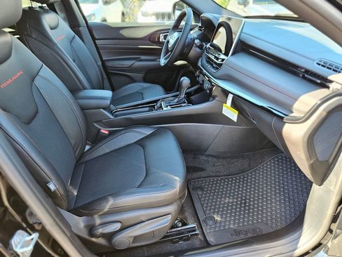 New 2026 Jeep Compass Trailhawk image 11