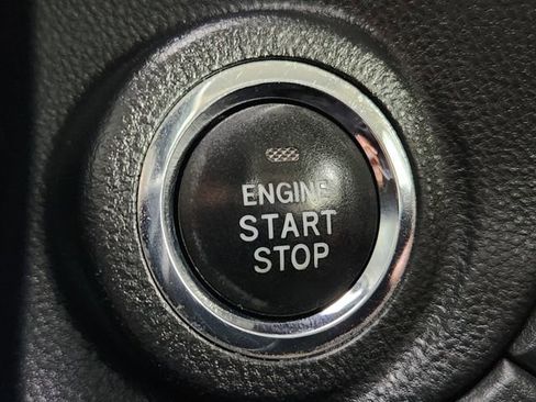 Used 2020 Subaru Outback Premium image 19