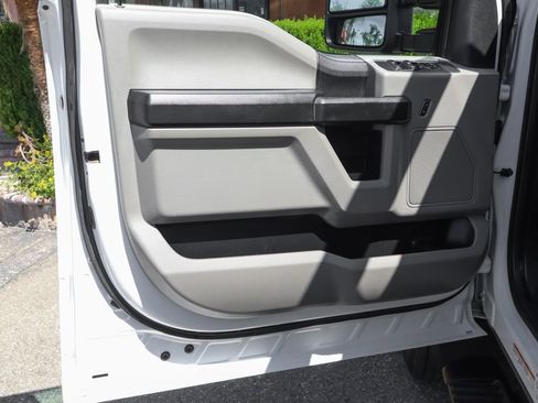 Used 2021 Ford F550 2WD Crew Cab Super Duty image 17