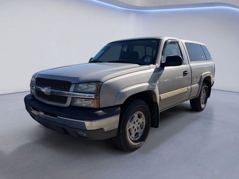 Used 2004 Chevrolet Silverado 1500 4x4 Regular Cab w/ Light Duty Power Package image 2