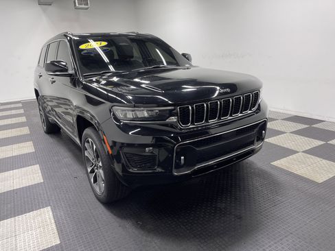 Used 2021 Jeep Grand Cherokee L Overland w/ Luxury Tech Group IV image 6