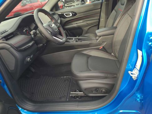 New 2026 Jeep Compass Trailhawk image 19