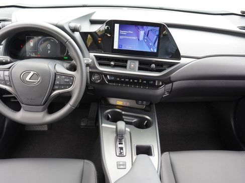 Certified 2025 Lexus UX 300h FWD w/ Accessory Package (Z2) image 25