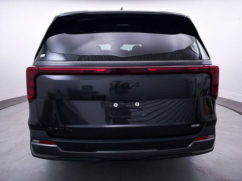 Used 2025 Kia Carnival SX image 15
