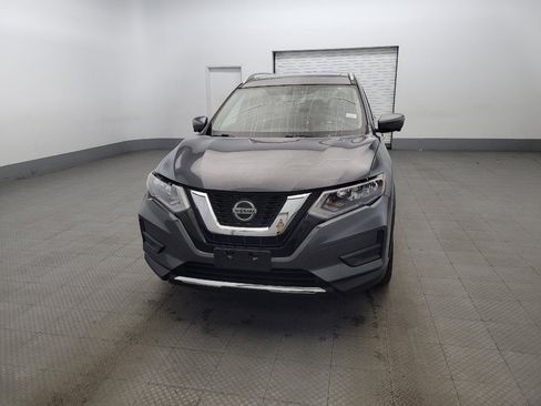 Used 2018 Nissan Rogue SV w/ Sun & Sound Touring Package image 15