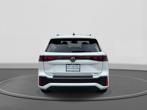 New 2026 Volkswagen Tiguan SEL R-Line AWD/4WD image 3