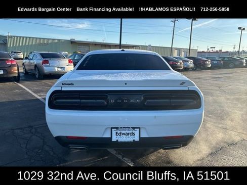 Used 2021 Dodge Challenger SXT image 7