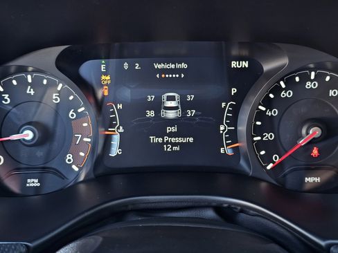 New 2026 Jeep Compass Latitude image 11