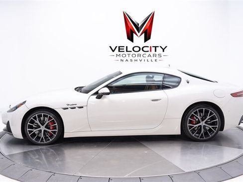 Used 2024 Maserati GranTurismo Modena AWD/4WD image 17