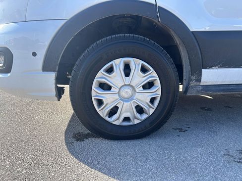 Certified 2024 Ford Transit 350 XLT image 30