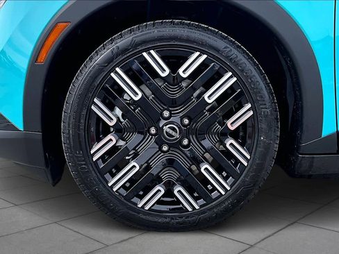 New 2026 Nissan Leaf Platinum+ image 9