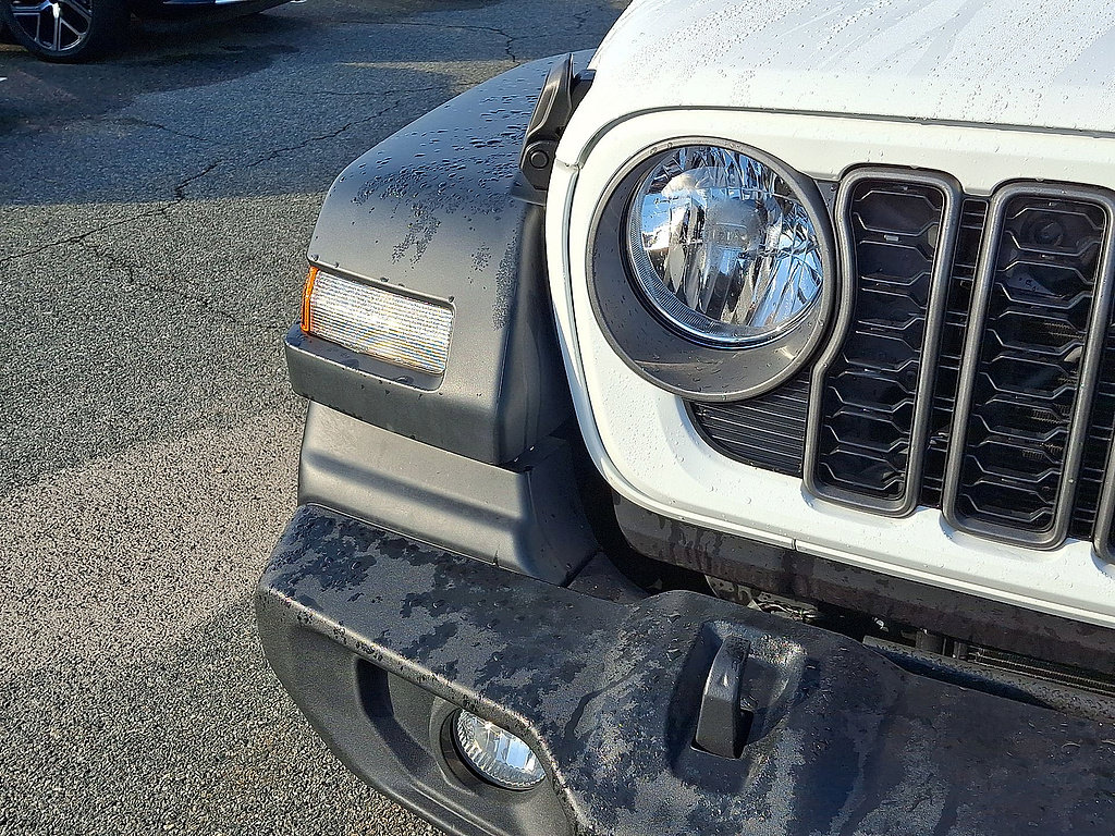 Certified 2025 Jeep Wrangler Sport AWD/4WD image 27