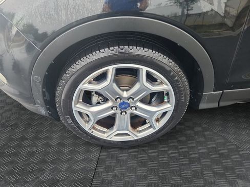 Used 2017 Ford Escape Titanium w/ Equipment Group 301A FWD image 14