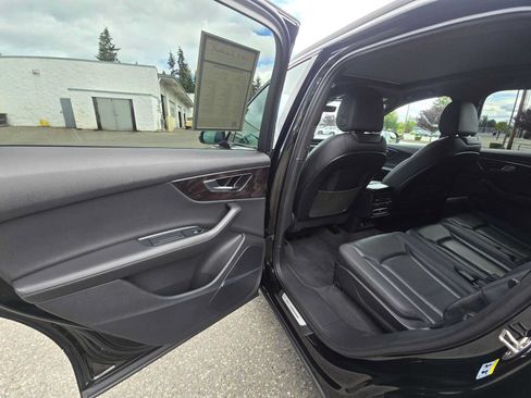Used 2023 Audi Q7 2.0T Premium Plus w/ Premium Plus Package AWD/4WD image 15