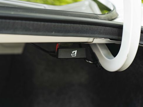 Used 2018 Honda Accord LX image 39