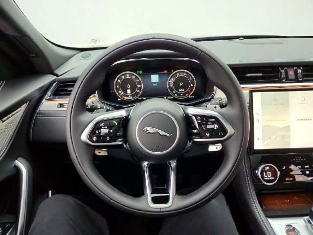 New 2026 Jaguar F-PACE R-Dynamic S AWD/4WD image 25