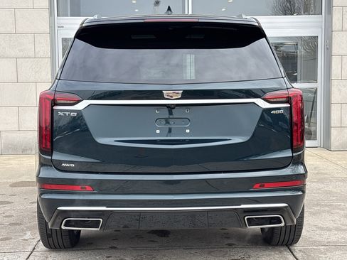 Used 2025 Cadillac XT6 Premium Luxury image 7