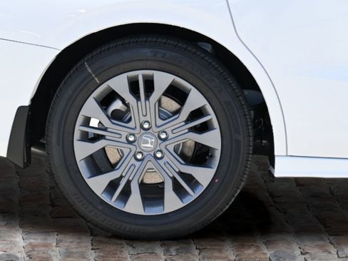 New 2025 Honda Odyssey Touring image 34